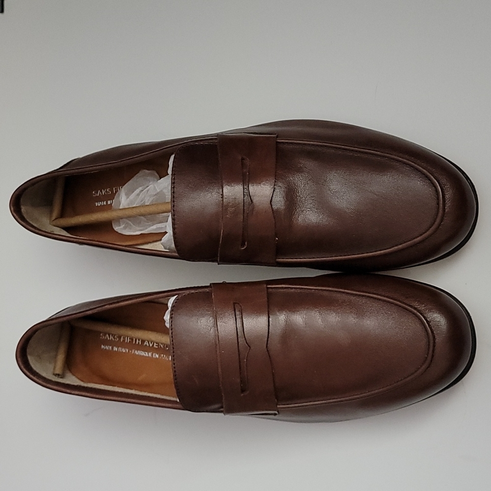 Mens soft Italian Leather loafers. Brand new without the Box.